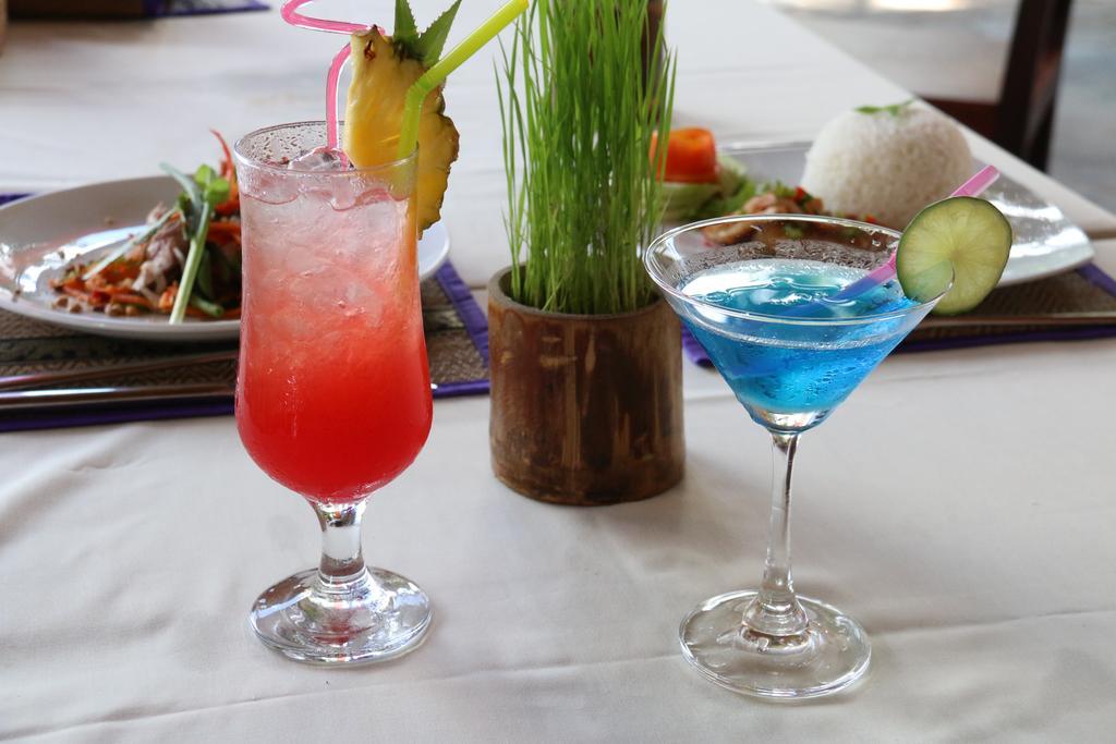 Angkor Spirit Palace シェムリアップ エクステリア 写真